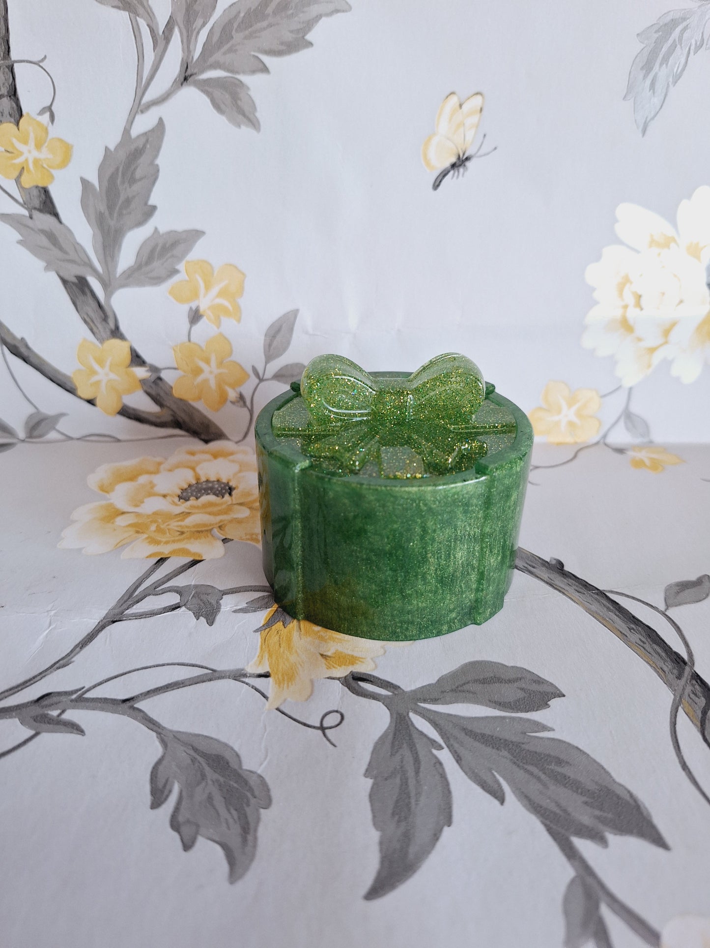 Green Glitter Bow Knot Gift Box